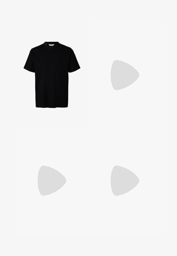 Μαύρο κοντομάνικο T-shirt με στρογγυλή λαιμόκοψη και απλό σχέδιο, εμφανίζεται σε λευκό φόντο.; Μαύρα μαγιό από ελαφρύ ύφασμα. Ελαστική μέση με κορδόνι και άκρες σε ασημί απόχρωση. Λογότυπο τυπωμένο σε λευκό κάτω αριστερά.; Μαύρο δερμάτινο σανδάλι τύπου slide με φαρδιές λουρίδες και ραβδωτή σόλα σε μπεζ χαλί κοντά σε καφέ στρογγυλό τραπεζάκι καφέ.; Σκουρό καφέ τετράγωνα γυαλιά ηλίου με παχιά σκελετό και ελαφρώς κεκλιμένους βραχίονες, που ακουμπούν σε μια ανοιχτό γκρι επιφάνεια.