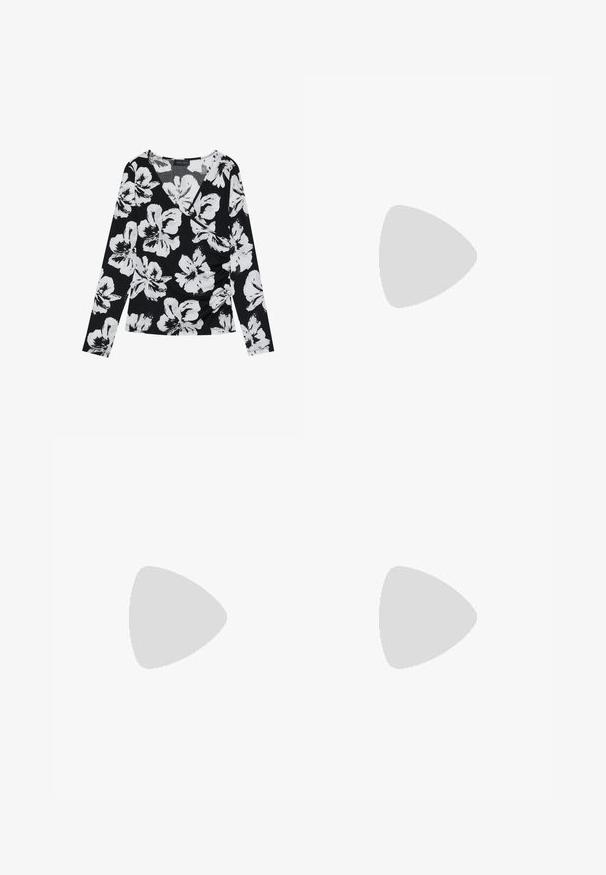 Haut noir à manches longues avec un motif floral blanc, décolleté en V et détail froncé sur le côté, fabriqué en tissu texturé.; Pantalons larges noirs à taille volante, dotés de deux poches latérales et d'un tissu lisse et léger. Pas de motifs ni de matériel visible.; Chaussure plate en cuir noir avec un orteil pointu, présentant une sangle à boucle métallique sur le cou-de-pied et une semelle basse et flexible.; Sac à main rectangulaire en cuir marron avec deux longues bandoulières, finition lisse et brillante, au design minimaliste sur un fond uni.