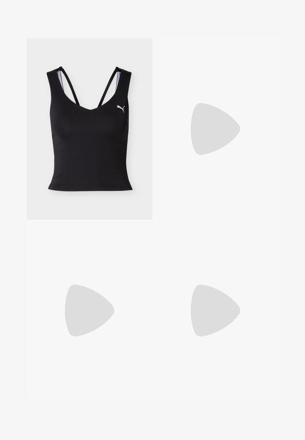 Sort croppet atletisk tanktop med tynde dobbelte stropper og hvid Puma-logo på venstre bryst.; Sorte flared leggings lavet af strækbart stof, med en høj talje og glat tekstur, designet til komfort og bevægelighed.; Sort-hvid Puma sneaker med snørebånd, svævende over en betonkant mod en sløret grå trappebaggrund.; Sort lakeret håndtaske med dobbelte top-håndtag, aftagelig skulderrem, rund form og et fremtrædende præget "PUMA"-logo.