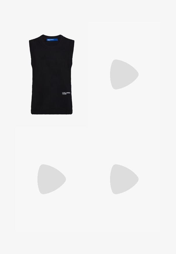 Schwarzer ärmelloser Pullover, gerippte Textur, Rundhalsausschnitt, mit kleinem weißem Logo unten rechts. Glattes, figurbetontes Design.; Schwarze maßgeschneiderte Hose mit einem strukturierten Muster aus dünnen weißen vertikalen Linien, geradem Schnitt und einem Knopfverschluss an der Taille.; Schwarzer Lederschuh mit abgerundeter Spitze, strukturierter Oberfläche und einem Schlupfdesign. Verfügt über ein goldfarbenes Hardware-Detail an der Seite.; Schwarze rechteckige Crossbody-Tasche mit zwei Reißverschlussfächern, „KARL LAGERFELD JEANS“-Logo und verstellbarem Markenriemen auf weißem Hintergrund.
