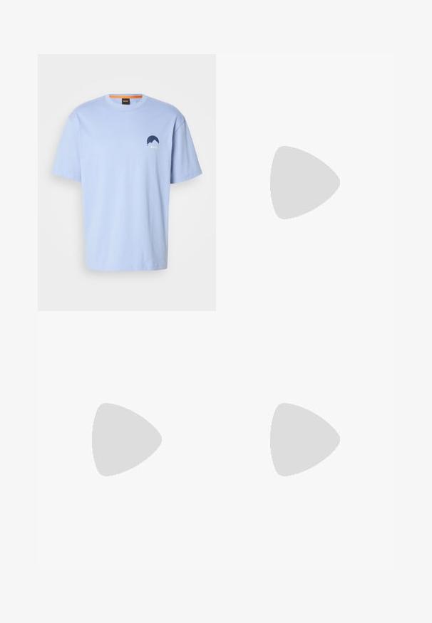 T-shirt bleu clair à manches courtes avec une petite montagne bleu foncé et le logo "BOSS" sur la poitrine gauche, et un détail de col intérieur orange.; Shorts de bain noirs avec taille à cordon de serrage, présentant un piping bleu le long des coutures et un logo sur la cuisse gauche. Tissu léger.; Baskets noires avec une texture lisse semblable au cuir, bout rond et système de laçage. Associées à un pantalon foncé à coupe décontractée. Semelle en caoutchouc plate.; Sac à bandoulière noir en tissu durable. Dispose d'une fermeture à rabat, d'une sangle réglable avec un logo en relief et d'un détail de boucle à l'avant.