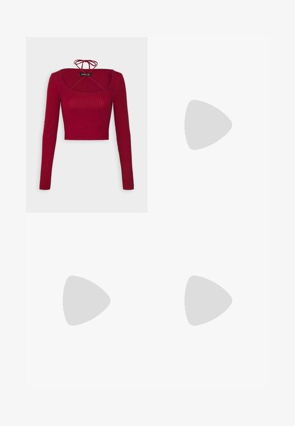 Even&Odd by Zalando T-shirt à manches longues - bordeaux; Monki Pantalon classique - black; Baskets montantes noires avec une semelle en caoutchouc épaisse, tige en cuir, fermetures à lacets et à bande Velcro, et détails de panneau latéral texturé.; Sac en nylon noir à l'épaule avec une forme incurvée, accent en chaîne argentée, pochette mini amovible et bandoulière ajustable ; présente le logo "Steve Madden".