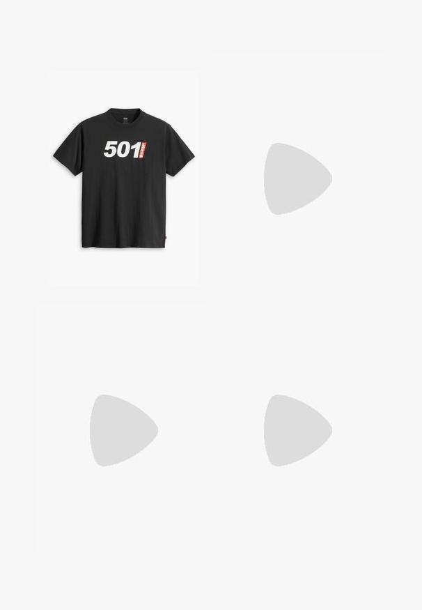 Musta puuvillainen t-paita, jossa on lyhyet hihat ja pyöreä pääntie. Paidassa on suuri valkoinen "501"-grafiikka ja punainen "Levi's"-merkki.; Vaaleansiniset farkut suoran leikkauksen omaavina, joissa on klassinen viiden taskun muotoilu, hienovarainen kuluminen ja erottuvat ompelusaumat.; Valkoiset ja harmaat matalat tennarit, joissa on mokkaa ja nahkaa. Varustettu mustilla yksityiskohdilla, valkoisella ompeleella ja kumipohjalla.; Musta säädettävä hihna, jossa D-renkaan solki ja silmukkainen pää, valmistettu kudotusta kankaasta, aseteltu kierrettynä valkoiselle taustalle.