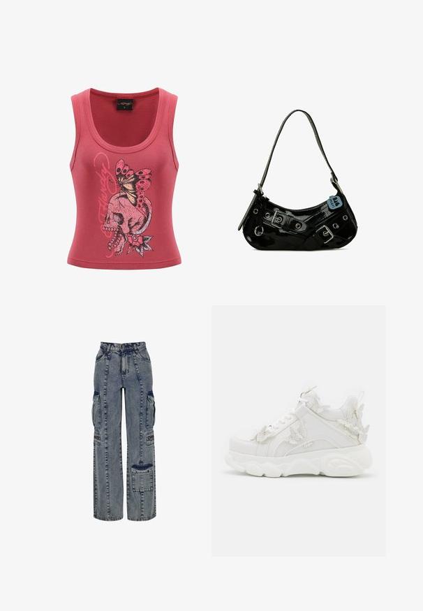 Tætsiddende lyserød tank top med en rund halsudskæring, der har et grafisk design af et kranium og en sommerfugl i sort og lyserød på forsiden.; Denim cargo bukser i lyseblå. Har vide ben, flere sidelommer og kontrasterende mørke denim detaljer. Struktureret med synlige sømme.; Hvid chunky sneaker med tyk sål og dekorative 3D sommerfugle detaljer på siden, snørebånd og hæl.; Sort lakeret skuldertaske med en buet form, udsmykket med sølvhardware, dekorative spænder og en kort rem. Blå mærkat vedhæftet.