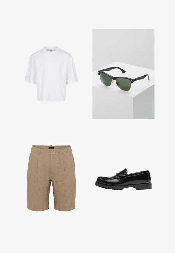 Weißes Kurzarm-T-Shirt mit Rundhalsausschnitt und lockerer Passform, gefertigt aus einem glatten Baumwollmischgewebe. Keine Muster oder Verzierungen.; Beige Shorts aus strukturiertem Stoff mit einer zerknitterten Oberfläche, einem elastischen Bund und zwei vorderen Falten.; Schwarzer Leder-Slipper mit dicker Gummisohle und klassischem Penny-Detail an der Riemen, von der Außenseite gezeigt.; Ray-Ban Sonnenbrillen mit grünen Gläsern, schwarzen Kunststoffrahmen und goldenen Akzenten an den Rändern. Quadratische Form mit matter Oberfläche.