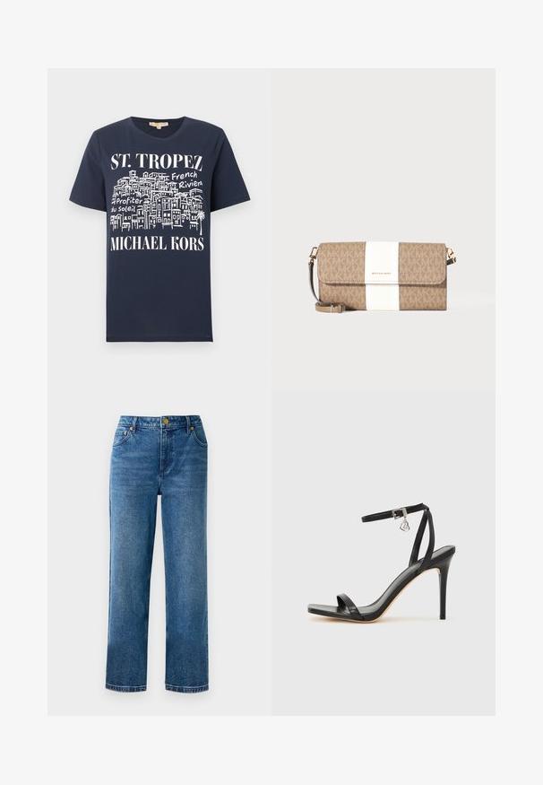 Marineblå T-shirt med hvid skitse af bygninger og teksten "ST. TROPEZ," "French Riviera," "Profiter du Soleil" og "MICHAEL KORS" på forsiden.; Blå høj talje jeans med lige ben, lavet af denim, med fem lommer og detaljer i guldtonet metal.; Sort hæl-sandal med smal ankrem, firkantet tå-boks, glat lædermateriale og metalspænde som pynt.; Brun og beige Michael Kors clutch med hvid lodret stribe, gyldt logo og aftagelig håndledsrem på ensfarvet baggrund.