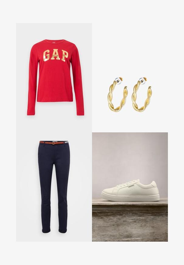 Rød langærmet trøje med rund hals og stort skinnende gyldent "GAP"-logo centreret på brystet.; Marineblå chinos med en slim fit, der har et brunt læderbælte med en rund metalspænde og opsmøgede nederkanter. Glat bomuldsstof.; Hvide lædersneakers med snørebånd svævende over en træbænk, grøn høj græs sløret i baggrunden udendørs.; Guld snoede hoops øreringe med en glat overflade, der har en transparent baggrund og hardware i guldtoner.