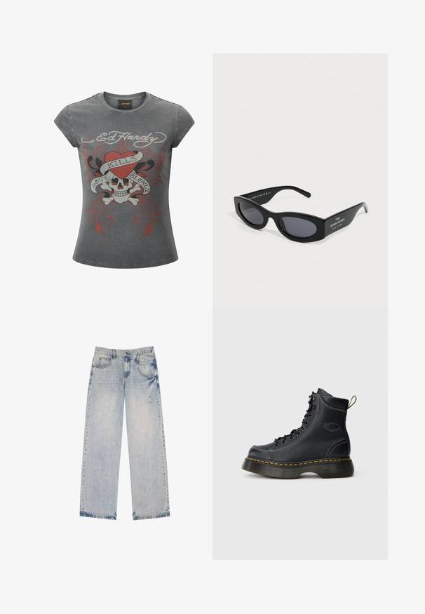Ed Hardy LOVE KILLS CAP SLEEVE - T-shirts print - grey; Lysblå denimjeans med lige ben-design, der har slidte detaljer, fem lommer og synlige sømdetaljer.; Sorte læder snørebåndsstøvler med tekstureret finish, polstret ankel, gul syning og en kraftig sål, med et trækhåndtag bagpå.; Sorte katteøje Marc Jacobs solbriller med mørke linser og teksten "THE SUNGLASSES" på stellet, vist på hvid baggrund.