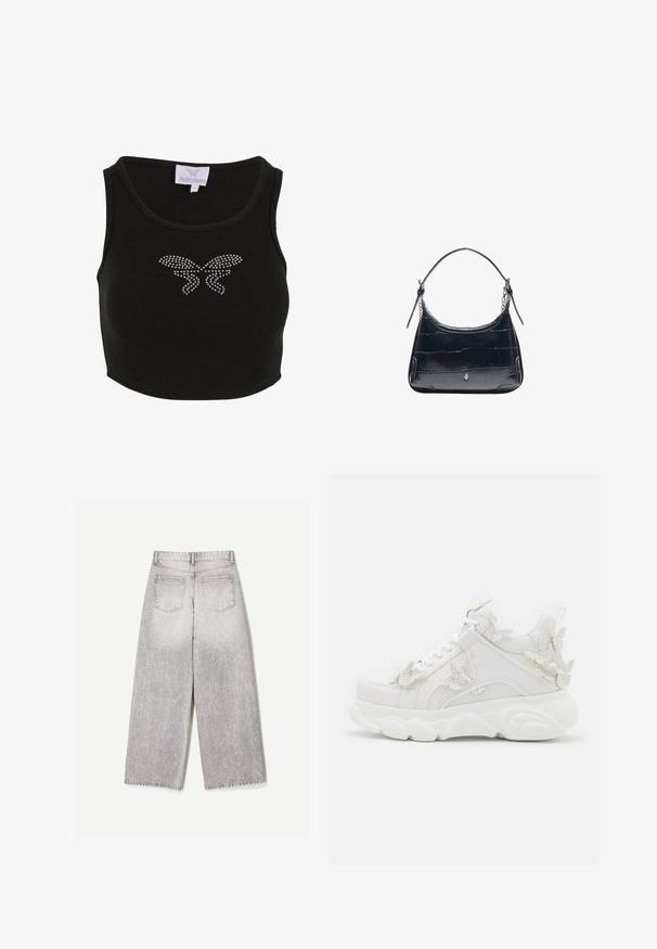 Čierny rebrovaný crop top s priliehavým strihom, ktorý na prednej strane obsahuje motív motýľa vyrobený z kamienkov. Obsahuje štítok s názvom značky.; Svetlosivé rifle s širokými nohavicami, vysokým pásom a dvoma zadnými vreckami, zobrazené zozadu na bielom pozadí.; Biela robustná teniska s hrubou podrážkou a dekoratívnymi 3D motýľovými detailmi na boku, šnúrkach a päte.; Čierna kožená taška cez rameno s krokodíľou textúrou a striebornou sponou, so nastaviteľným popruhom s detailmi z reťaze na bielom pozadí.
