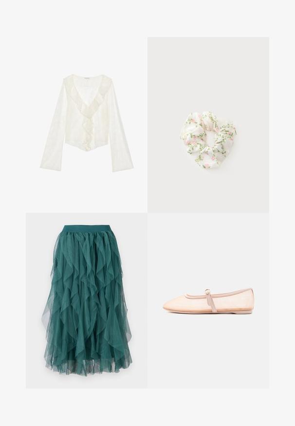 Witte kanten top met een diepe V-hals en een gefronde voorkant. Lange mouwen met een uitlopende ontwerp creëren een vloeiende silhouet.; Teal tule rok met gelaagde ruches, voorzien van een elastische tailleband en een vloeiende textuur. De stof is lichtgewicht en transparant.; Licht beige platte schoen met een puntige neus en een enkele gesp aan de zijkant, weergegeven op een effen witte achtergrond.; Witte stoffen scrunchie met roze bloemen en groene bladeren patroon op een lichte achtergrond.