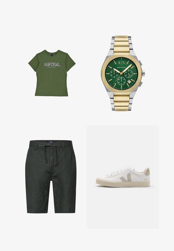 Olivgrünes Baumwoll-T-Shirt mit kurzenÄrmeln, Rundhalsausschnitt und einem weißen Drucklogo "KAPORAL DAYDREAM BELIEVER".; Dunkelgrüne Leinen-Shorts mit einem Kordelzugbund. Verfügt über seitliche Taschen und einen geraden Schnitt. Glatte Textur mit subtiler sheen.; Weiße Ledersneaker mit beigen Akzenten, flacher Gummisohle, runder Zehenpartie und kontrastierendem Logo an der Seite und Rückseite. Mit Schnürdesign.; Uhr mit grünem Ziffernblatt und Band aus Edelstahl in Gold und Silber. Verfügt über Chronographen-Subdials, ein Datumsfenster und goldene Akzente auf den Zeigern und Markierungen.