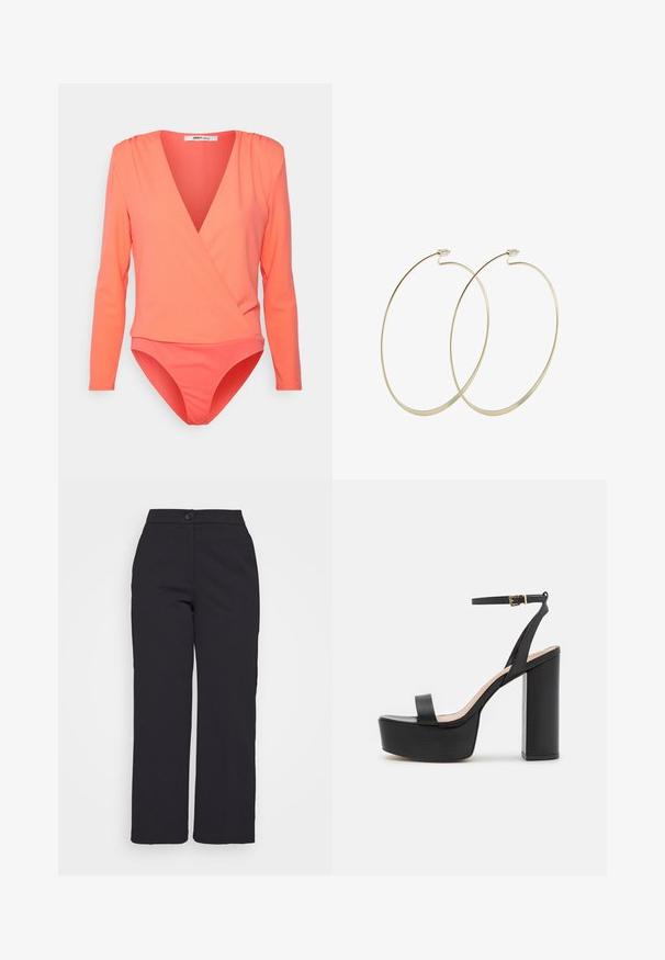ONLY Petite ONLSMILE WRAP BODYSTOCKING - Camiseta de manga larga - georgia peach; Pantalones de pierna ancha negros, confeccionados en una tela suave, con cierre de botón y un diseño limpio y ajustado, sin bolsillos visibles.; Sandalia de plataforma negra de tacón alto con una amplia tira en la parte delantera, tira en el tobillo y un tacón ancho. Textura de cuero suave, diseño minimalista.; Pilgrim Pendientes - gold-coloured