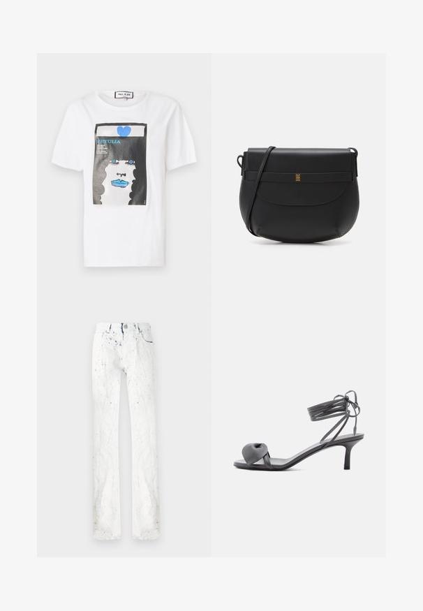 Hvid bomulds t-shirt med et grafisk print af et ansigt med blå læber og øjne, indrammet af en sort kant og detaljer i blå hjerte.; Hvide jeans med en struktureret finish, prydet med blå sprøjt, lige ben, frontlommer og en bæltesløjfe på taljen.; Grå læder sandal med hæl, knyttet rem ved tæerne og snørebånd, der vikles om anklen, på slank mellemhøj hæl mod hvid baggrund.; Sort læder crossover-taske med en rund form, minimalistisk design, klaplukning og en guldfarvet detalje i midten.
