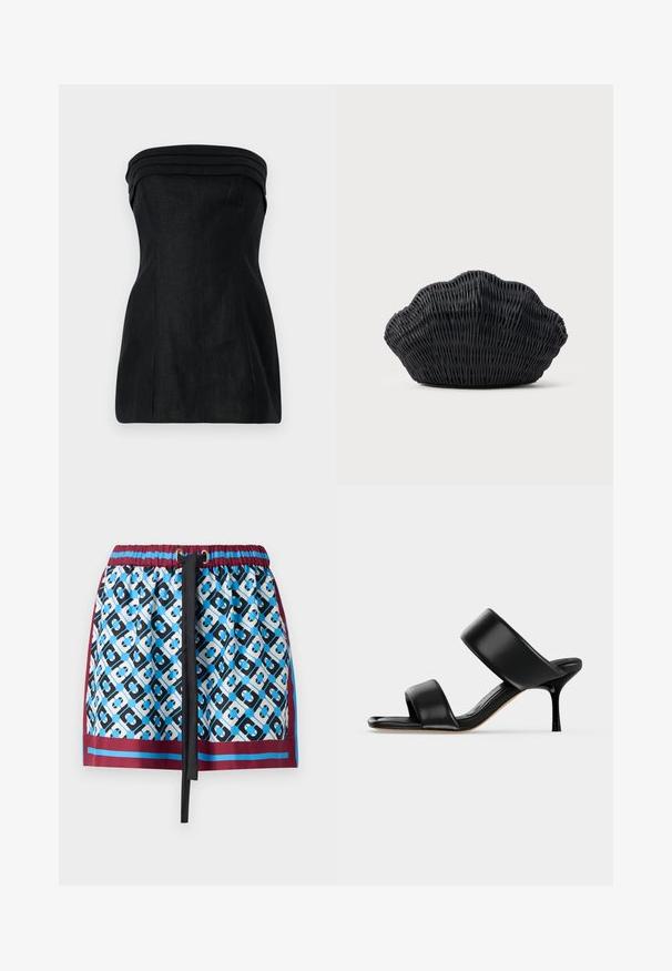 Sort strapless top med en struktureret pasform, der har lagdelte detaljer ved halsudskæringen og en glat overflade. Lige silhuet med sømdetaljer.; Kort nederdel med et blåt og sort geometrisk mønster, elastisk talje med snor, og burgunderfarvet kant forneden.; Sort læder mule sandal med to brede remme og en slank mellemhøj stiletthæl på en ensartet lys baggrund.; Sort flet håndtaske formet som en muslingeskal med en buet top og flettet tekstur på en ensfarvet baggrund.