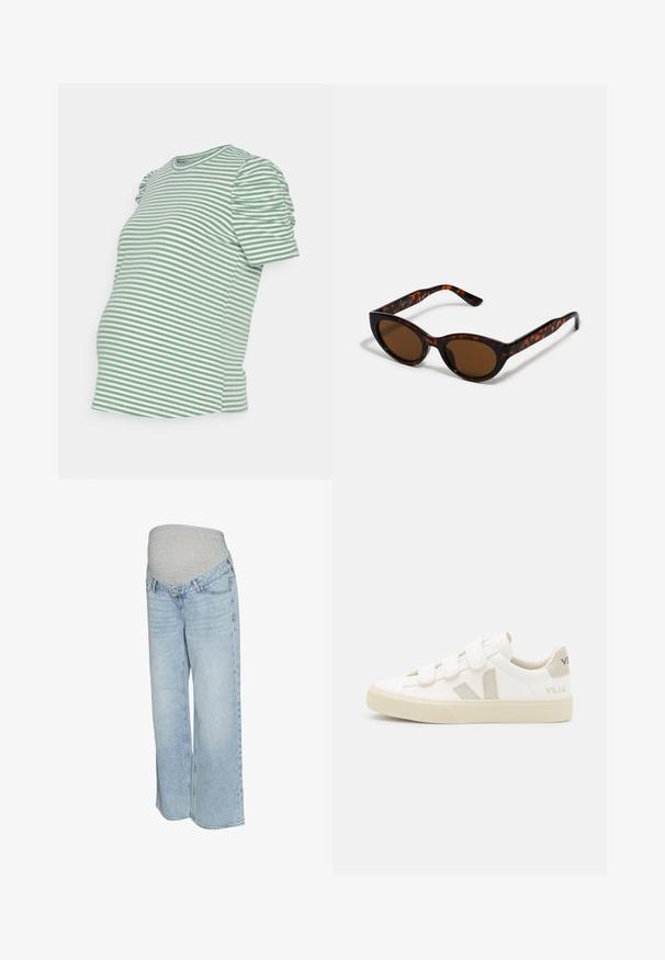 Umstandsoberteil in Hellgrün mit horizontalen Streifen. Verfügt über kurze, geraffte Ärmel und einen runden Ausschnitt. Dehnbares, figurnahes Design.; Hellblaue Jeans mit einem grauen dehnbaren Bund, weitem Bein und klassischer Fünf-Taschen-Optik. Glatte Textur mit ausgeblichenem Waschung.; Weiße Sneakers mit Klettverschluss, Wildlederakzenten in Beige, texturierten Gummi-Sohlen und grauem V-Logo. Minimalistisches Design, abgerundete Form.; Braune Schildpatt-Sonnenbrille mit einer Vintage-Cat-Eye-Form und braunen Gläsern. Verfügt über gebogene Bügel mit roten Akzenten.