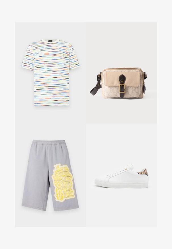 Meerjarige T-shirt met horizontale penseelstreekpatronen in tinten blauw, oranje, groen en zwart op een witte achtergrond. Korte mouwen.; Grijze katoenen shorts met een elastische tailleband, voorzien van een grote gele grafische print en versleten randen aan het linkerbeen.; Witte leren sneaker met een gladde afwerking, voorzien van een kleurrijke gestreepte accent op de hiel, gouden oogjes en een vlakke witte zool.; Beige crossbodytas met voorvak, zwarte gespband, goudkleurige hardware en een subtiel geperst patroon op het stofoppervlak.