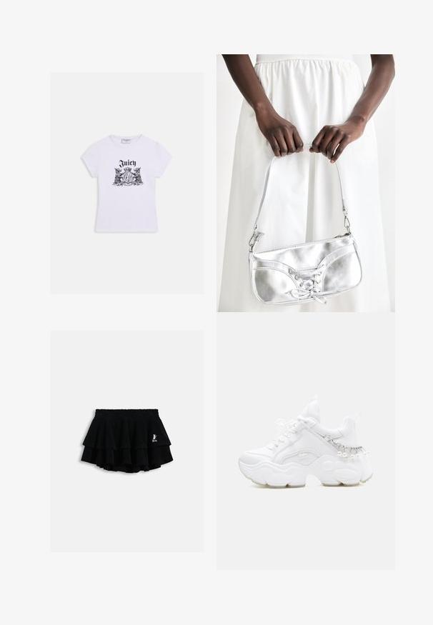 T-shirt blanc à manches courtes avec un graphisme noir comprenant deux lions héraldiques, une couronne et le mot « Juicy » en police gothique.; Mini-jupe noire à volants avec taille élastique et petit logo blanc sur le côté droit, présentée sur un fond clair uni.; Baskets blanches épaisses avec semelle épaisse, devant à lacets et détail chaîne avec perles pendantes sur le talon.; Sac à main en métal argenté avec un détail à lacets, arborant un design épuré et une courte sangle. Le sac est tenu dans les mains, mettant en valeur sa texture.