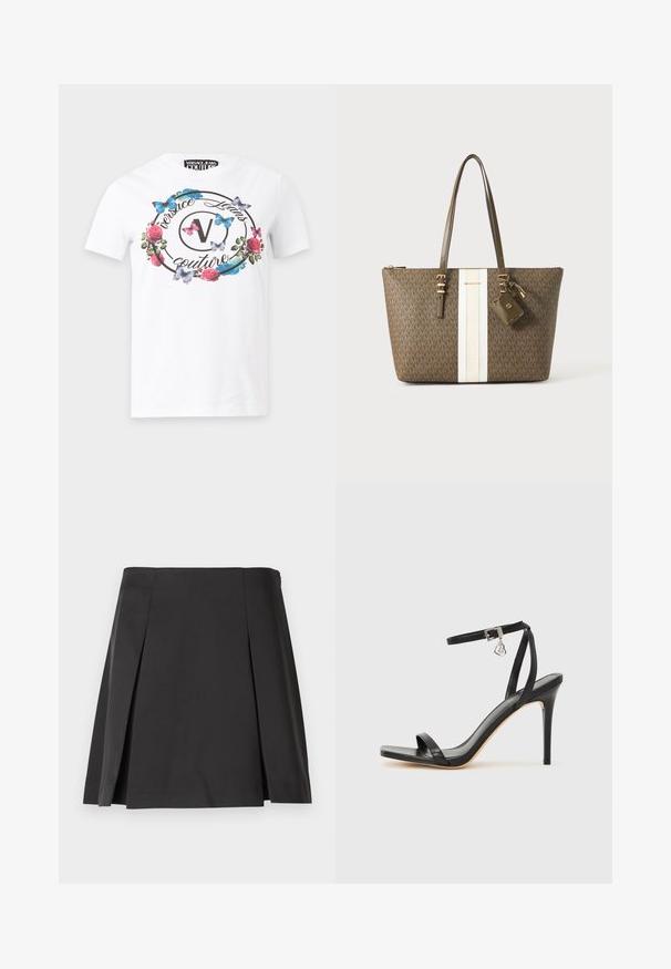 Hvid Versace Jeans Couture T-shirt med sort rundt logo, lyserøde roser og blå og lyserøde sommerfugle foran.; Sorth plisseret nederdel med en glat tekstur, skræddersyet form og en lige talje. Designet uden lukninger for en ren silhuet.; Sort hæl-sandal med smal ankrem, firkantet tå-boks, glat lædermateriale og metalspænde som pynt.; Brun tote-taske med MK-monogram, to hanke, hvid lodret stribe, guldlogo og en lille pung fastgjort til hanken.