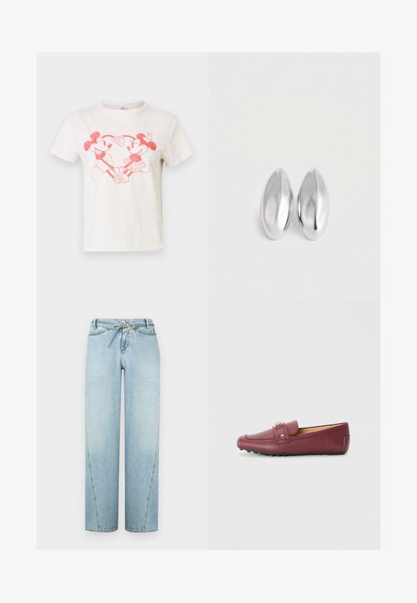Wit T-shirt met korte mouwen met een rode omlijning van een illustratie van Mickey en Minnie Mouse die hand in hand lachen.; Lichtblauwe denim jeans met rechte, wijde pijpen en een taille met trekkoord, voorzien van vervaagde details, een rechte snit en zichtbare stiknaden langs de naden.; Bordeaux leren instappers met een ronde neus, decoratieve band, zilverkleurige hardware en een gestructureerde rubberen zool voor grip.; Een paar gladde, glanzende zilveren ovale objecten die naast elkaar zijn geplaatst op een eenvoudige witte achtergrond.