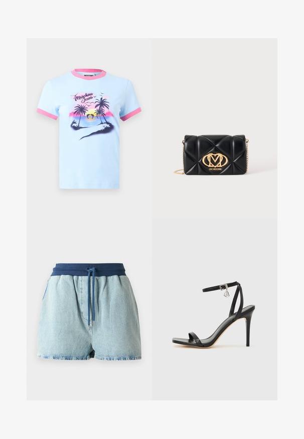 Lyseblå T-shirt med lyserød krave og ærmekanter, med et solnedgangs-strandmotiv med palmer, delfiner og teksten "Moschino Jeans".; Lyst blå denim shorts med en elastisk marineblå talje. Har en snøre med sølvmetal spidser og et afslappet pasform design.; Sort hæl-sandal med smal ankrem, firkantet tå-boks, glat lædermateriale og metalspænde som pynt.; Sort quiltet læderhåndtaske med guldkædestrop og gyldent Love Moschino-logo foran i midten.