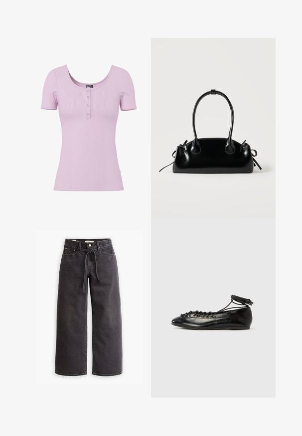 Lys lilla ribbet kortærmet top med rund hals og fire små knapper ned foran i midten.; Sorte vide ben jeans lavet af denim, med snørre i taljen, fem lommer og detaljer med kontrastsyninger. Flad frontdesign.; Sorte balletflade sko i laklæder med rundet tå, snørelukning og flad sål. Glat tekstur med få detaljer.; Lille sort blank håndtaske med to lange håndtag og snøre-detaljer i siden på en ensfarvet lys baggrund.