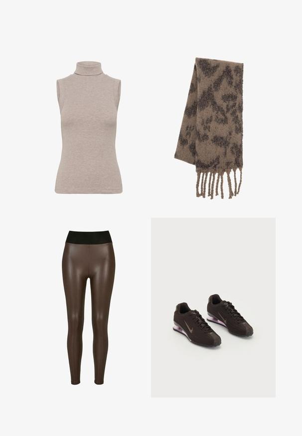 Ærmeløs beige ribstrikket top med høj rullekrave, tætsiddende silhuet og ensfarvet design.; Brune faux læder leggings med en høj sort talje, der har en glat, blank finish og en tætsiddende design til anklerne.; Sorte atletiksko med en tekstureret overdel, brune detaljer og en lilla luftfyldt sål. Snørebåndsdesign med fremtrædende branding.; Uldsjaal i lys brun med et mørkebrunt abstrakt mønster, med frynser i kanten. Blød tekstur med rektangulær form.