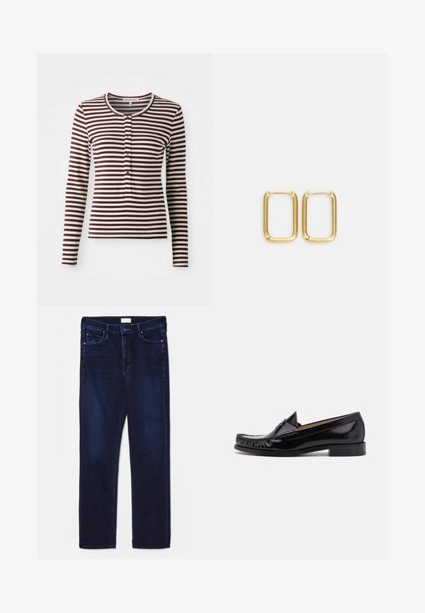Langärmliges Oberteil in maroon- und cremestreifen. Verfügt über einen runden Ausschnitt, Vorderknöpfe und eine weiche Stofftextur. Klassische Passform.; Dunkelblaue Denim-Jeans im Slim-Fit mit fünf Taschen, gesteppten Akzenten und geradem Bein. Mit Knopf- und Reißverschluss.; Schwarze Leder-Mokassins mit glänzender Oberfläche, ausgestattet mit Fransenverzierungen an der Vorderseite und einem niedrigen, gestapelten Absatz.; Ohrringe aus goldenem Metall in Form von quadratischen Kreisen mit abgerundeten Kanten und polierter Oberfläche, die das Licht mit ihrem glänzenden Finish reflektieren.