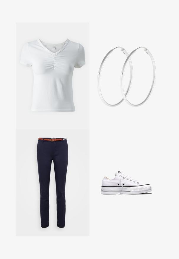 Hvid kortærmet T-shirt med V-hals og sammenfoldet detalje ved midten af barmen. Lavet af blødt, letvægts stof. Klassisk pasform.; Marineblå chinos med en slim fit, der har et brunt læderbælte med en rund metalspænde og opsmøgede nederkanter. Glat bomuldsstof.; Hvid lavtop lærredssneakers med hvide snørebånd, sorte striber på sålen og gummieret tekstureret tåhætte, sidevendt på hvid baggrund.; Sølvfarvede hoop øreringe med en glat, rund form og en poleret overflade. Begge øreringe er i samme størrelse og har en sikker lukke mekanisme.