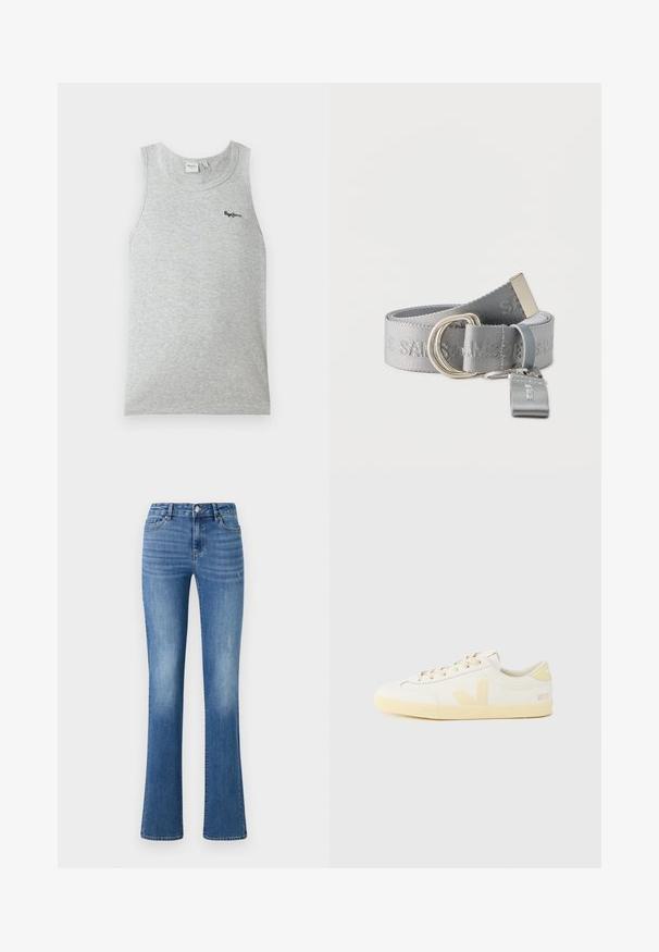Débardeur côtelé gris clair sans manches avec encolure ronde et petit logo noir "Pepe Jeans" sur la partie supérieure gauche de la poitrine.; ONLY ONLWAUW MID WAIST - Jean slim - medium blue denim; Baskets en cuir blanc avec une semelle en caoutchouc jaune, présentant un design minimaliste, un bout arrondi et un accent de logo sur le côté et le talon.; Ceinture en tissu gris avec une boucle D métallique et une petite boucle porte-clés attachée, sur un fond clair.