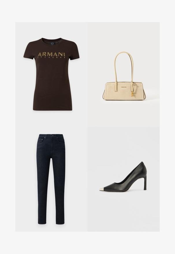 Tmavohnedé tričko s krátkym rukávom so žltým orámovaným textom "ARMANI EXCHANGE" na hrudi a okrúhlym výstrihom.; Tmavomodré džínsy s rovnými nohavicami, s gombíkovým zapínaním, piatimi vreckami a jemnými švovými detailami.; Čierna kožená lodička s vysokým opätkom, špičkou a kovovou striebornou špičkou. Má hladký povrch a štíhly 10 cm opätok.; Béžová obdĺžniková kabelka s dlhými rúčkami, hladkým a semišovým povrchom, zlatým logom a dekoratívnou zlatou ozdobou visiacu na jednej rúčke.