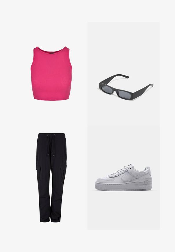 Top sans manches ajusté en tissu côtelé rose vif. Il présente un col rond et une coupe courte, avec des coutures lisses le long des bords.; Pantalons cargo noirs en tissu doux, dotés d'une taille élastique avec cordons de serrage et de poches latérales. Design à jambes droites.; Basket en cuir lisse gris Nike Air Force 1 avec un bout perforé, une semelle épaisse et un détail 'AIR' en relief sur le talon.; Lunettes de soleil noires rectangulaires avec des verres foncés et des montures en mat épais. Les branches sont légèrement effilées avec une texture lisse.
