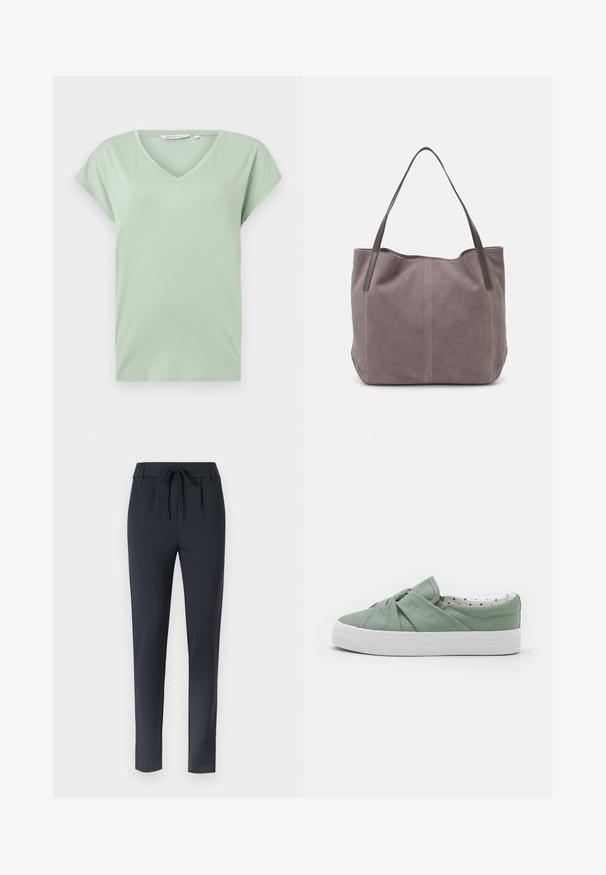Mintgroene V-hals T-shirt met korte mouwen, gemaakt van zachte stof, met een ontspannen pasvorm en zonder patronen of zichtbare hardware.; Donkerblauwe slim-fit broek met een trekkoord in de taille, gemaakt van een zachte, rekbare stof, met een platte voorkant en taps toelopend ontwerp.; Groene canvas instapschoen met een geknoopte voorzijde, witte rubberen zool en een stippenvoering. Gladde textuur en ronde neusvorm.; Grijze suède tote bag met twee donkere leren hengsels. Kenmerkt zich door gestikte details aan de zijkanten, een zachte textuur en een ruime opening.