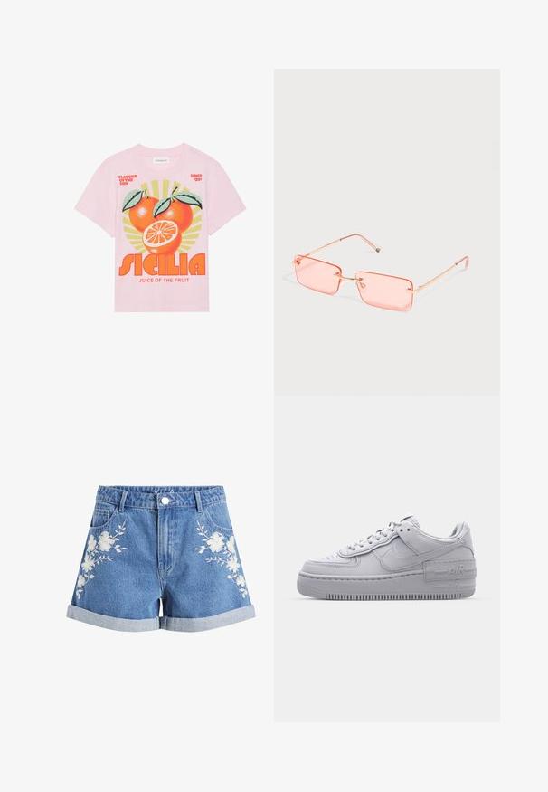 T-shirt en coton rose avec un graphisme vibrant de trois oranges avec des feuilles, un fond en rayons de soleil et un texte en gras "SICILIA JUS DU FRUIT."; Short en denim bleu avec revers roulés et broderie florale blanche sur les deux côtés avant, avec passants de ceinture et poches avant.; Basket en cuir lisse gris Nike Air Force 1 avec un bout perforé, une semelle épaisse et un détail 'AIR' en relief sur le talon.; Lunettes de soleil rectangulaires sans monture teintées rose avec des branches fines en métal doré et des plaquettes nasales réglables sur un fond clair uni.