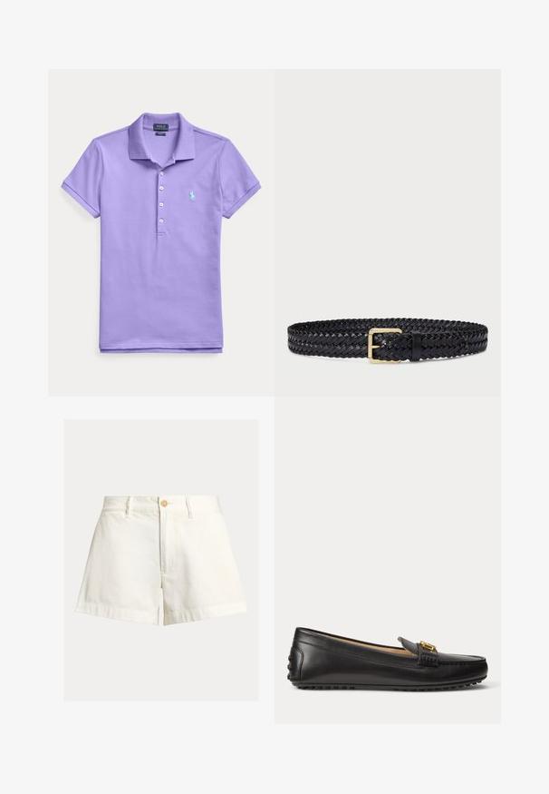 Lyse lilla polo shirt med korte ærmer og krave, fire hvide knapper og et lille broderet lyseblåt hestelogo på venstre bryst.; Hvide bomuldsshorts med en afslappet pasform, der har en knaplukning, lige ben og opbukket kant. Enkel design uden mønstre eller detaljer.; Sort læderloafer med guldbeslag og gummisåle med nitter, vist fra siden på hvid baggrund.; Sort vævet læderbælte med en guldfarvet metalspænde. Har struktureret fletning og en glat læderfinish.