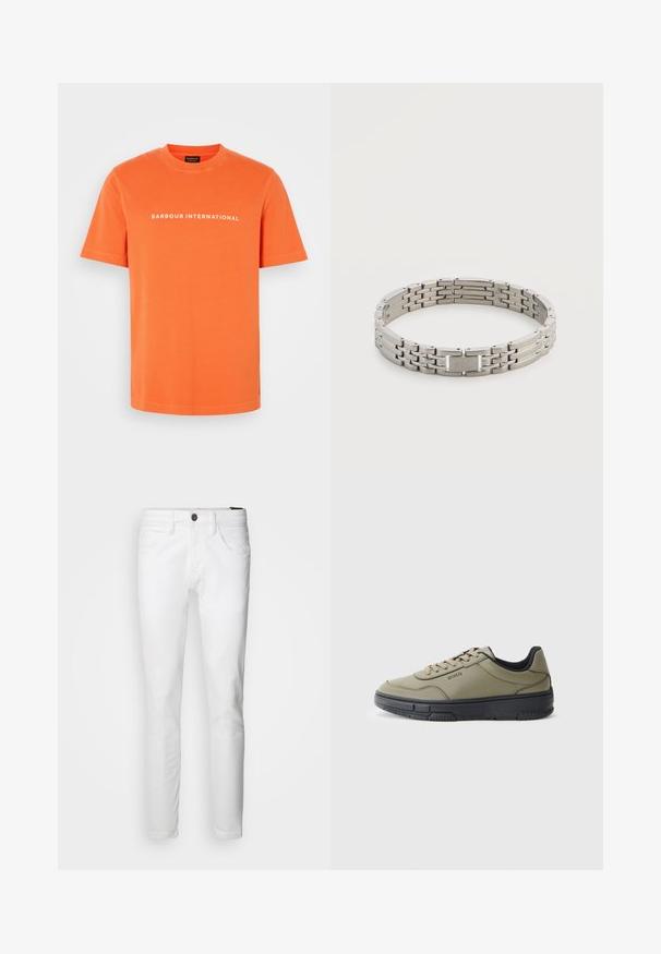 Oranges Baumwoll-T-Shirt mit rundem Halsausschnitt und kurzen Ärmeln. Auf der Brust steht in weißem Text "BARBOUR INTERNATIONAL".; INDICODE JEANS Jeans Slim Fit - white; Olivgrüner Sneaker mit einem strukturierten Lederobermaterial und kontrastierender schwarzer Gummisohle. Verfügt über beige Schnürsenkel und minimalistische Markierung.; Silbernes Metallgliederarmband mit flachem Verschluss, das rechteckige und abgerundete Glieder in einem wiederkehrenden Muster aufweist.
