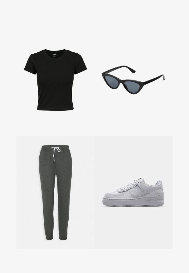 Zwarte kortekorte mouw t-shirt van gladde katoenen stof, met een ronde halslijn en een getailleerde pasvorm. Geen zichtbare patronen of accenten.; Grijze sweatpants gemaakt van een zachte stof, met een elastische tailleband met een witte trekkoord, zijzakken en taps toelopende benen.; Grijze Nike Air Force 1 sneaker met geperforeerde neus, glad leren bovenwerk, dikke zool en verhoogde 'AIR' details op de hiel.; Zwarte cat-eye zonnebril met donkergrijze lenzen, slank plastic frame, puntige hoeken en rechte pootjes. Geen zichtbare hardware of accenten.