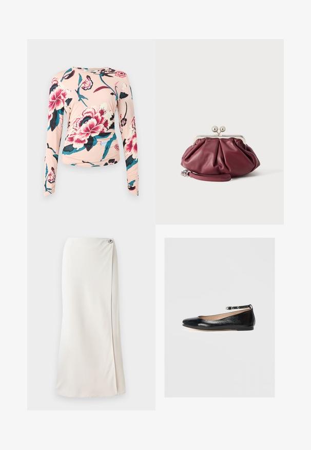 Diane von Furstenberg LONG SLEEVE SHIRT - Top s dlhým rukávom - light pink; Dlhá biela sukňa vyrobená z hladkej tkaniny, so bočným rozparkom a dekoračnou striebornou gombíkovou akcentáciou blízko pásu. Čisté línie a minimalistický dizajn.; Čierne kožené baleríny s okrúhlou špičkou, remienkom okolo členka a nízkym opätkom. Hladká textúra a minimalistický dizajn.; Malá bordová kožená peňaženka s kovovou striebornou sponou a zápästným remienkom na bielom pozadí.