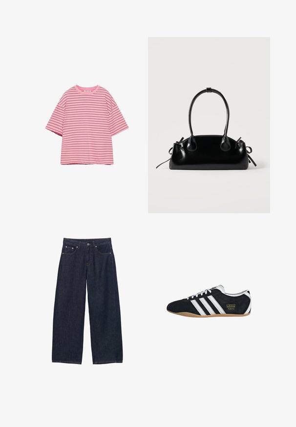 T-shirt rose à manches courtes avec de fines rayures noires horizontales et un col rond sur fond blanc.; Jean en denim bleu foncé à jambes larges avec poches avant, passants pour ceinture et fermeture par bouton à la taille.; Sneakers en suede noir avec trois bandes blanches, logo doré et semelle en caoutchouc marron. Présente un design à lacets à profil bas.; Petit sac à main noir brillant avec deux longues anses et des détails à cordon sur les côtés sur un fond clair uni.