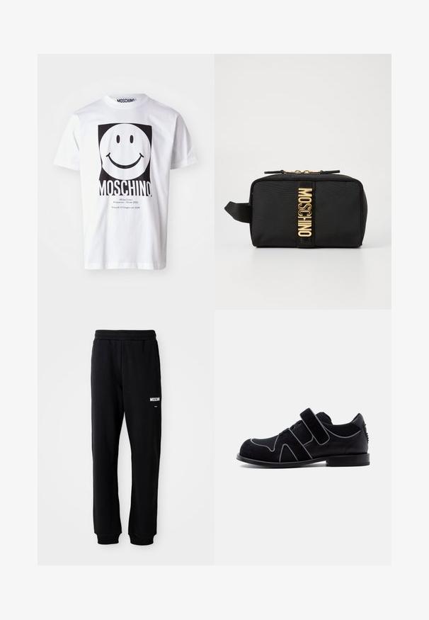 Hvid bomulds T-shirt med et stort sort smiley-ansigt grafik, med "MOSCHINO" trykt nedenfor og arrangementsdetaljer i mindre tekst.; Sorte sweatpants med en afslappet pasform, lavet af blødt stof. Har en elastisk talje og hvidt "Moschino" logo på venstre lår.; Sort herresko til fest med velcrolukning, snøredetalje, ruskind- og lædermaterialer samt en lav hæl mod en ensfarvet hvid baggrund.; Sort stof kosmetikpose med rektangulær form, guld "MOSCHINO" logo, lynlås lukning og en sideløkke til nem håndtering.