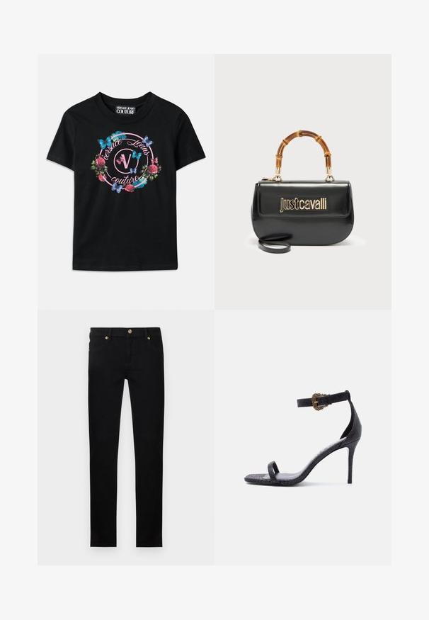 Schwarzes T-Shirt mit einem bunten Blumen- und Schmetterlingsmotiv in Pink- und Blautönen. "Versace Jeans Couture" in einem kreisförmigen Design aufgedruckt.; Schwarzeng geschnittene Jeans mit goldfarbenen Knöpfen und Nieten, Vordertaschen und Gürtelschlaufen vor hellem, einfarbigem Hintergrund.; Schwarze Sandalette mit hohem Absatz, dünnem Knöchelriemen mit einer kunstvoll verzierten goldenen Schnalle und einem einzelnen Zehenriemen, Leder mit strukturierter Oberfläche.; Schwarze Lederhandtasche mit goldenem "Just Cavalli"-Logo auf der Vorderseite und gebogenem Bambusgriff, ausgestattet mit einem abnehmbaren langen Riemen.