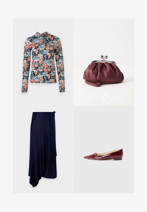 Rabanne Langærmet T-shirt - english tapestry/pink/blue/green; Rabanne Pencil skirt - deep navy; Bordeaux patenteret læderballerinaer med spids tå, der har en lille udskæring og en lav hæl. Glat tekstur og elegant design.; Lille bordeauxlæder clutch-pung med sølv metal lukning og håndledsrem på hvid baggrund.