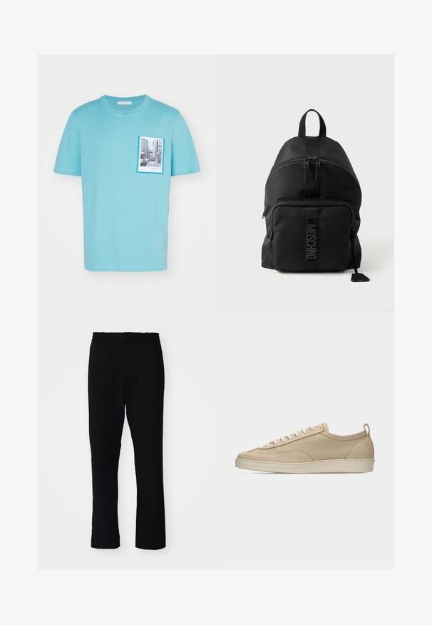 T-shirt en coton bleu clair avec un imprimé de scène de rue sur la poche avant, bordé d'un cadre bleu contrasté, manches courtes.; Pantalons noirs à coupe slim. Ils sont dotés d'une taille élastique et de jambes droites, fabriqués à partir d'un tissu lisse avec une finition mate.; Baskets beige basses avec tige en tissu et daim, lacets blancs, semelle en caoutchouc et languette à l'arrière, présentées en profil latéral sur fond blanc.; Sac à dos Moschino noir avec poignée supérieure, poche zippée à l'avant et logo visible sur la sangle de la poche avant, sur un fond clair uni.