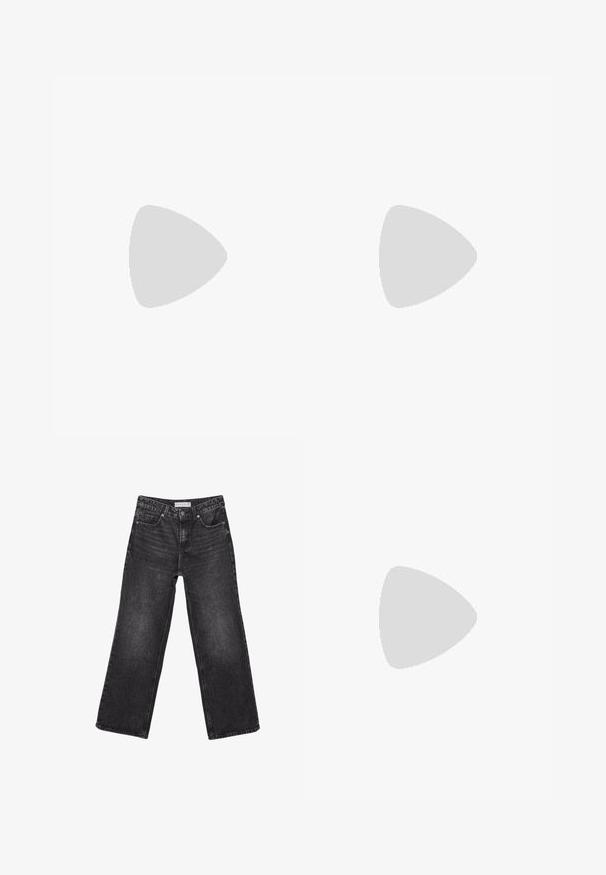 Haut court blanc sans manches à encolure ronde avec épaules larges et étiquette noire "B6" à l'intérieur du col.; Jean noir à jambes larges, poches avant et fermeture par bouton, étiquette de taille 38 visible à la ceinture.; Sneakers en suede noir avec trois bandes blanches, logo doré et semelle en caoutchouc marron. Présente un design à lacets à profil bas.; Sac à main en cuir noir avec une texture lisse. Dispose d'une bandoulière adjustable et d'un design élégant et minimaliste avec une fermeture éclair.