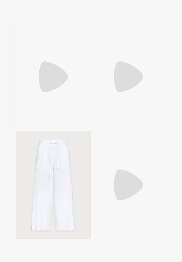 Weißes ärmelloses Tanktop mit Rundhalsausschnitt aus weichem, leichtem Stoff und einem kleinen Kleidungsetikett innen im Nackenbereich.; Weiße Leinen-Hose mit weitem Bein, ausgestattet mit einem elastischen Bund und einem Kordelzug, glatter Textur und lockerer Passform für komfortable Trageeigenschaften.; Weiße Gummisandalen mit zwei verstellbaren Riemen, goldenen Schnallen und einem braunen Korkfußbett. Strukturiertes Profil für besseren Grip, minimalistisches Design.; Braune Schildpatt-Sonnenbrille mit einer Vintage-Cat-Eye-Form und braunen Gläsern. Verfügt über gebogene Bügel mit roten Akzenten.