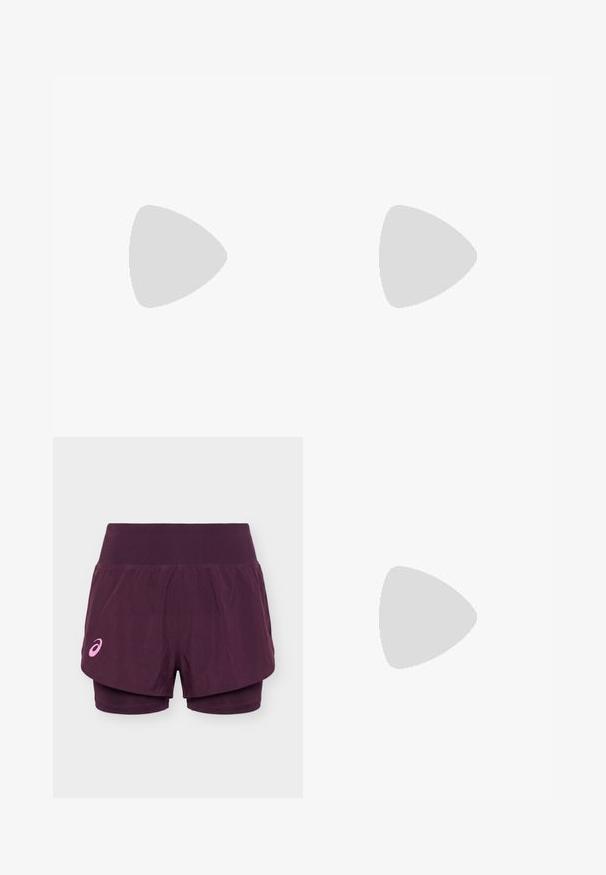 Marineblauw mouwloos sporttop met een V-hals, gemaakt van glad, vochtafvoerend materiaal; beschikt over platte naden en een klein logo op de linkerkant van de borst.; Paarse hardloopshorts met dubbele laag, brede tailleband en klein roze Asics-logo op het linkerbeen.; Lichtblauwe sportschoen met mesh bovenwerk, gestructureerde details en een gevoerde zolen, zwevend boven een blauw sportveld.; Witte katoenen riem met twee langwerpige handgrepen, met een gladde textuur en een rechthoekig lichaam. Eenvoudig ontwerp, geen aanvullende patronen of versieringen.