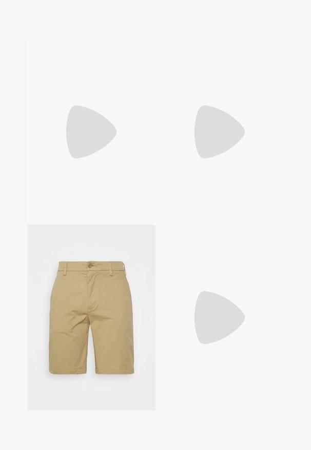 Lyseblå kortærmet polo skjorte lavet af blød bomuld. Har en tre-knaps lukning, krave og broderet logo på brystet.; Khaki shorts lavet af bomuldsblandingsstof, med knaplukning, to sidelommer og sømnet kant. Klassisk lige pasform design.; Hvid lædersneaker med en glat overflade, rund tå, marineblå hælaccent og et zebra-tryk på bagsiden. Har snørebåndsdesign.; Polo Ralph Lauren 0PH4206 - Solbriller - shiny/transparent