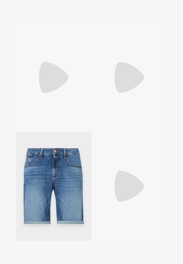 Camiseta blanca de algodón con cuello redondo, con acentos en negro en los hombros y un pequeño logo amarillo en el lado izquierdo del pecho. Mangas cortas.; Shorts de mezclilla en un tono azul medio, con dobladillo enrollado, diseño de cinco bolsillos y detalles de costura sutiles.; Mocasín de cuero negro con detalle de tira gris, tacón bajo y suela texturizada, con la marca "HUGO" en oro en el lateral.; Bolsa tote de lona negra con dos correas para el hombro y un diseño circular en relieve sutil en el frente.