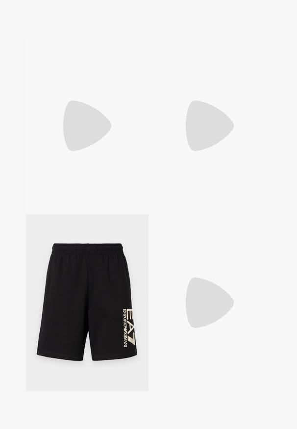 Camiseta de algodón negra con mangas cortas, escote redondo y un pequeño logo rectangular en el lado izquierdo del pecho. Diseño simple, sin patrones.; Pantalones cortos negros con una cintura elástica, fabricados con una tela suave. Presenta un logotipo dorado impreso verticalmente en el lado izquierdo.; Zapatilla deportiva beige de corte bajo con cierre de cordones en la parte delantera, suela rosa claro y lengüeta trasera gris con la marca "Filling Pieces", mostrada de perfil sobre un fondo liso.; Bolsa rectangular negra con cremallera frontal y pequeña bolsa redondeada adjunta, sobre un fondo claro y liso.