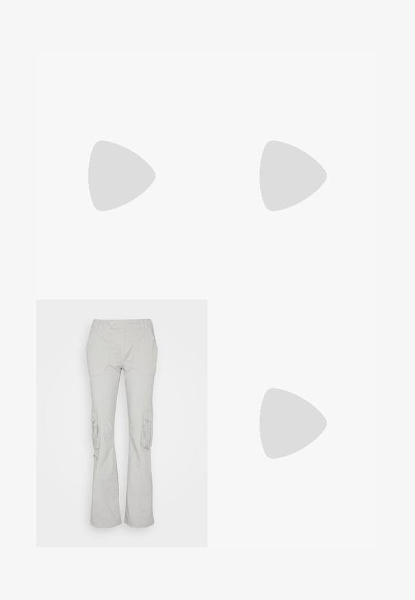 Cremefarbenes, oversized T-Shirt aus weichem Stoff, mit Rundhalsausschnitt und kurzen Ärmeln. In der Mitte steht der schwarze Text „VENUS.“; Cotton On BOOTLEG PANT - Cargohose - slate; Graue Nike Air Force 1 Sneaker mit perforierter Zehenpartie, Obermaterial aus glattem Leder, dicker Sohle und geprägtem 'AIR'-Detail an der Ferse.; Kleine, geschwungene Handtasche aus pinkem Leder mit glänzender Oberfläche, ausgestattet mit einem schwarzen Akzentgurt und einem großen schwarzen Verschluss. Crossbody-Design.