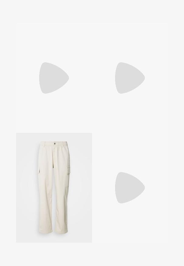 Camiseta negra de manga corta con cuello redondo y pequeño logo "ALLSAINTS" impreso en la parte superior izquierda del pecho.; Pantalones cargo color crema con una cintura elástica, bolsillos laterales, un diseño de pierna recta y una textura de tela suave y ligera.; Zapatilla deportiva negra con parte superior texturizada y líneas elegantes, cierre de cordones y suela de goma con picos de tracción. Detalle del logo en relieve.; Bolso bandolera compacto verde oliva con bolsillo frontal, correa negra ajustable, cierre de cremallera y placa con el logo de Calvin Klein.